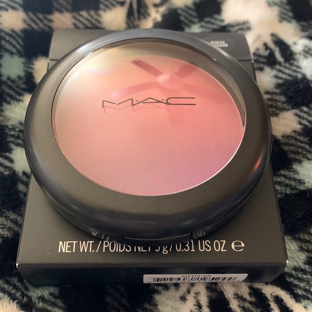 MAC NWB Blush Ombré in Azalea Blossom